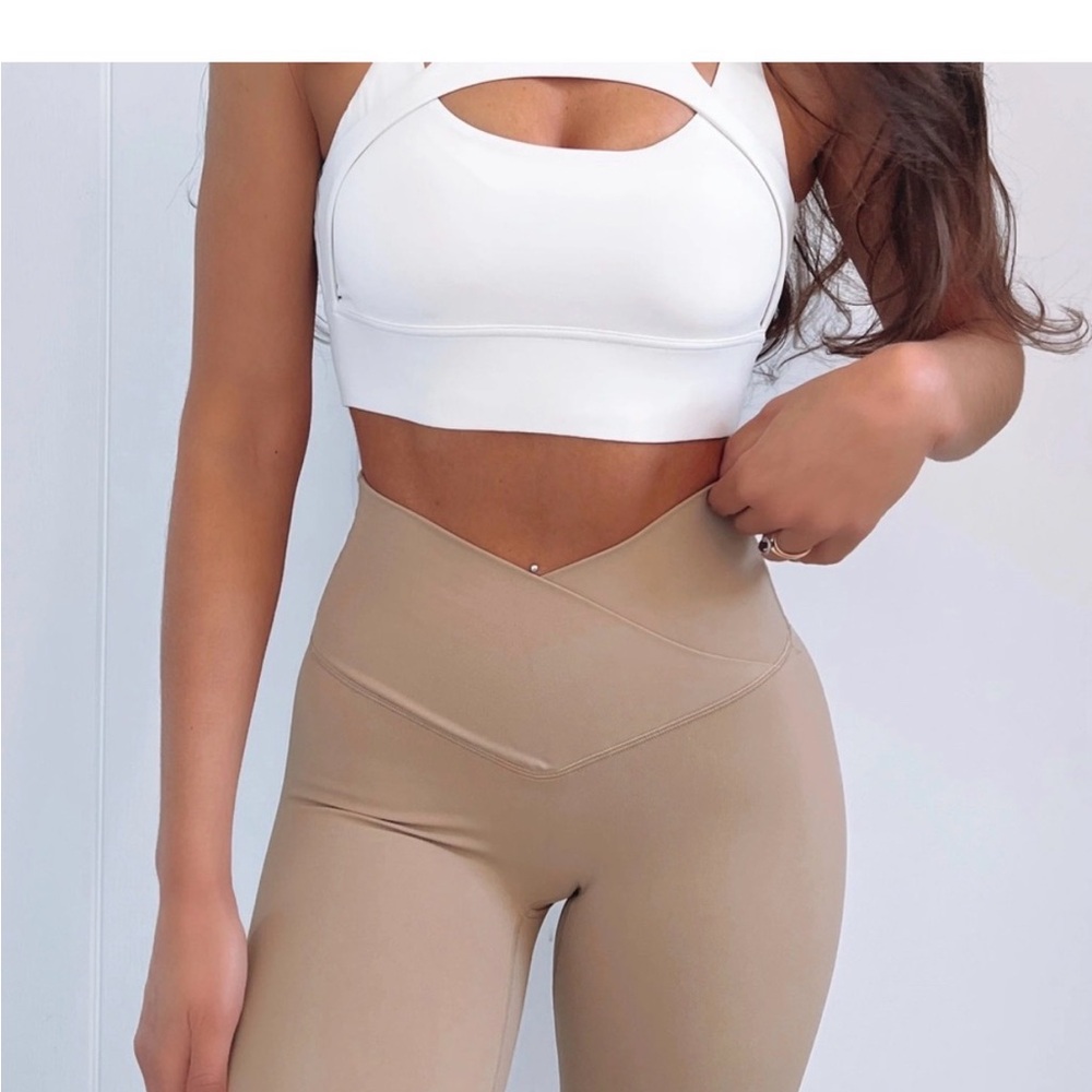 WRE We R Enough Luxe Bare V-cut Leggings xs